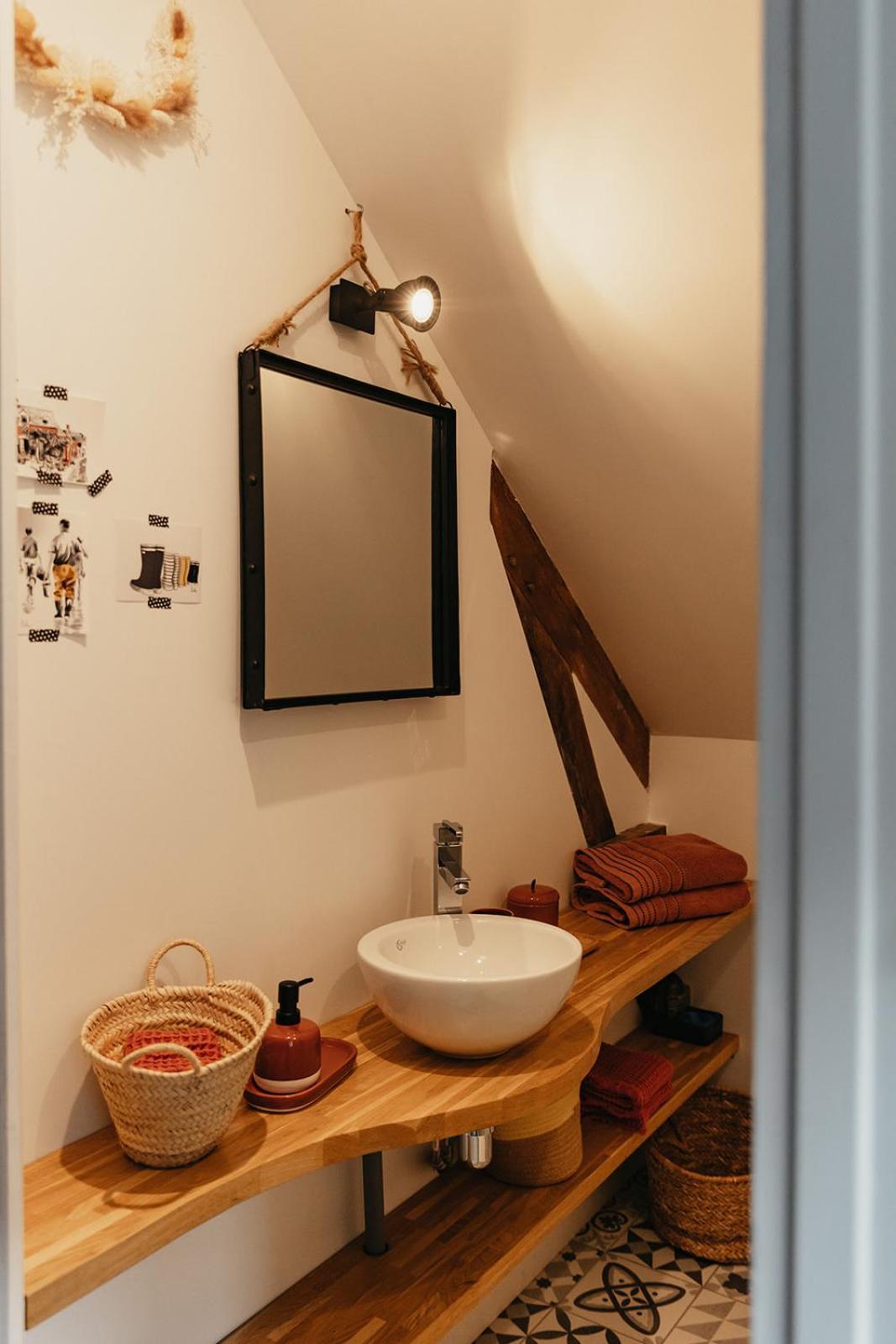 Le Clos Poulain Petits Gites De Charme Et Chambres D'Hotes Familiales Au Calme Proche Bayeux Et Des Plages Nonant エクステリア 写真